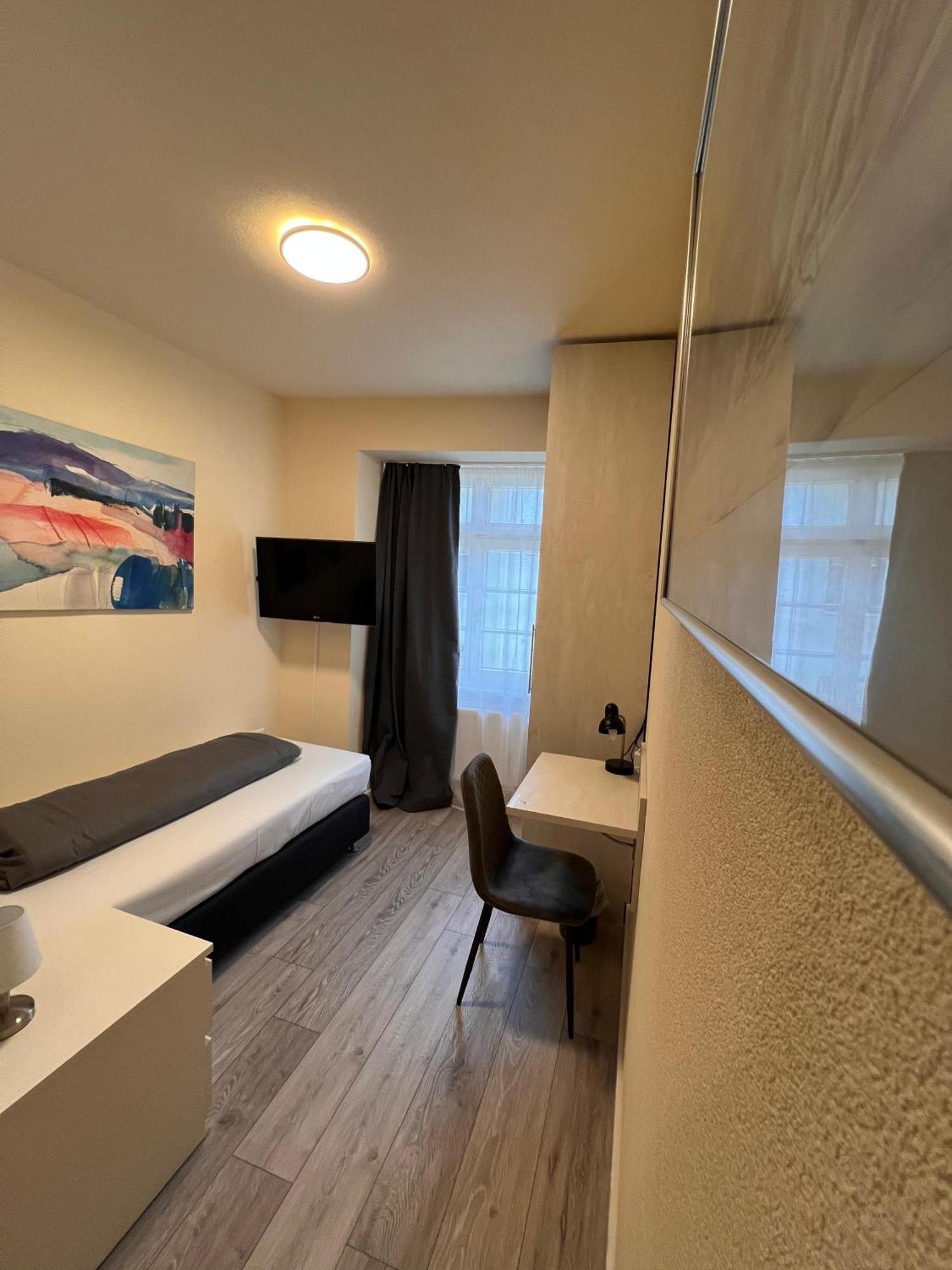 Altstadt Hotel Schwanen Waldshut-Tiengen Bagian luar foto
