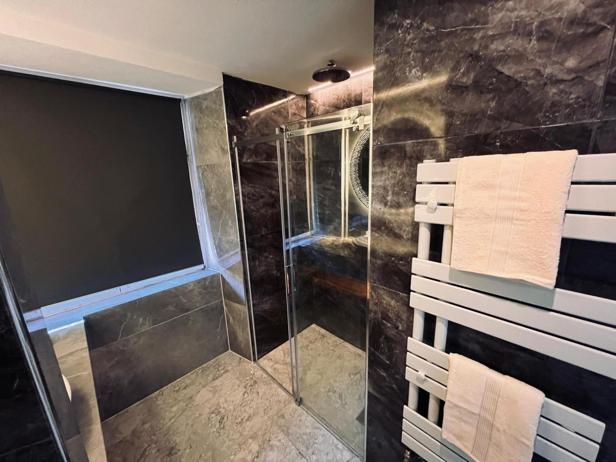 Altstadt Hotel Schwanen Waldshut-Tiengen Bagian luar foto